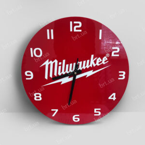 Годинник з червоного акрилу на стіну