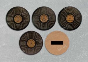 Дерев'яні магнітики платівки з гравіюванням українських пісень