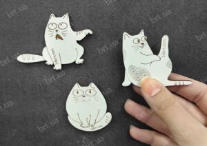 Дерев'яні магнітики на холодильник коти