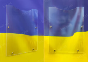 Кишеня на металевих болтиках