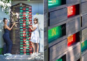 Дерев'яний стенд на замовлення